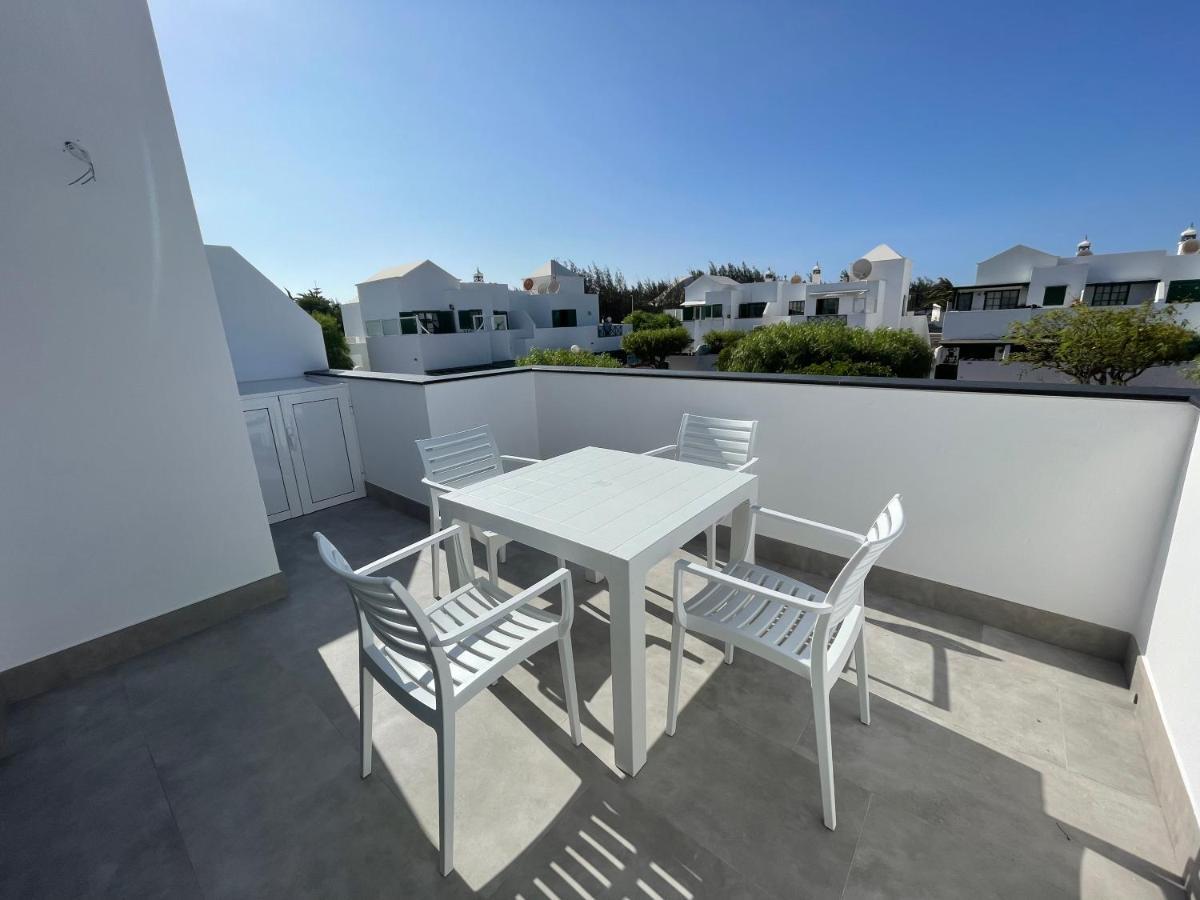 Izaro Apartamento Atico De Lujo Cerca De Playa Dorada Playa Blanca  Buitenkant foto