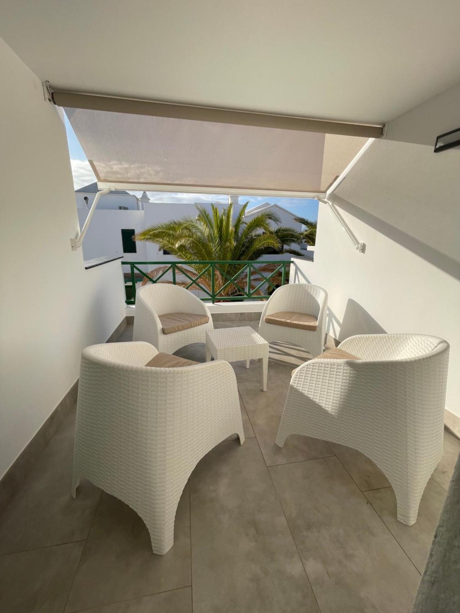 Izaro Apartamento Atico De Lujo Cerca De Playa Dorada Playa Blanca  Buitenkant foto